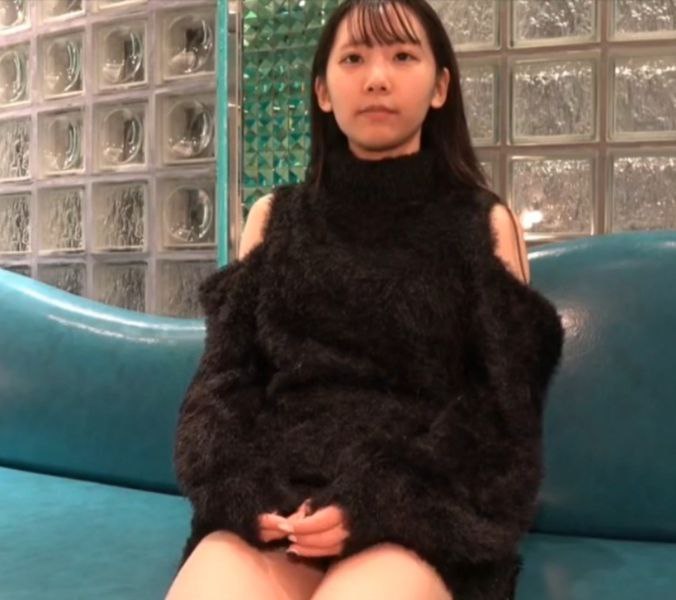 姐妹俩酒店随便找个男人上床开炮值播,被粉丝嘲讽吊不大套来凑